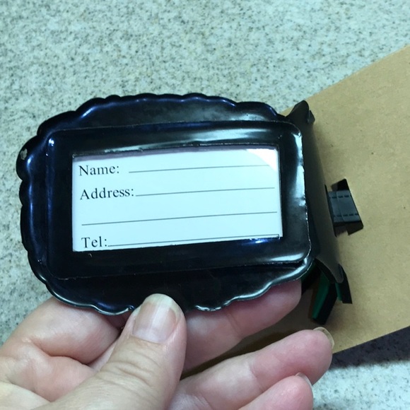 PINEAPPLE Luggage Tag. One pineapple - Picture 2 of 5